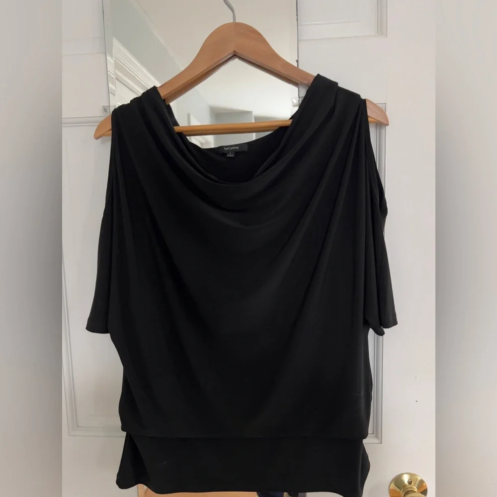 For Cynthia L cold shoulder peplum blouse - Picture 1 of 3